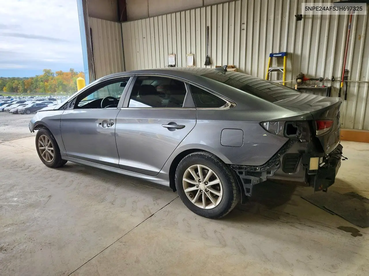 2018 HYUNDAI SONATA VIN 5NPE24AF5JH697325 — фото 2