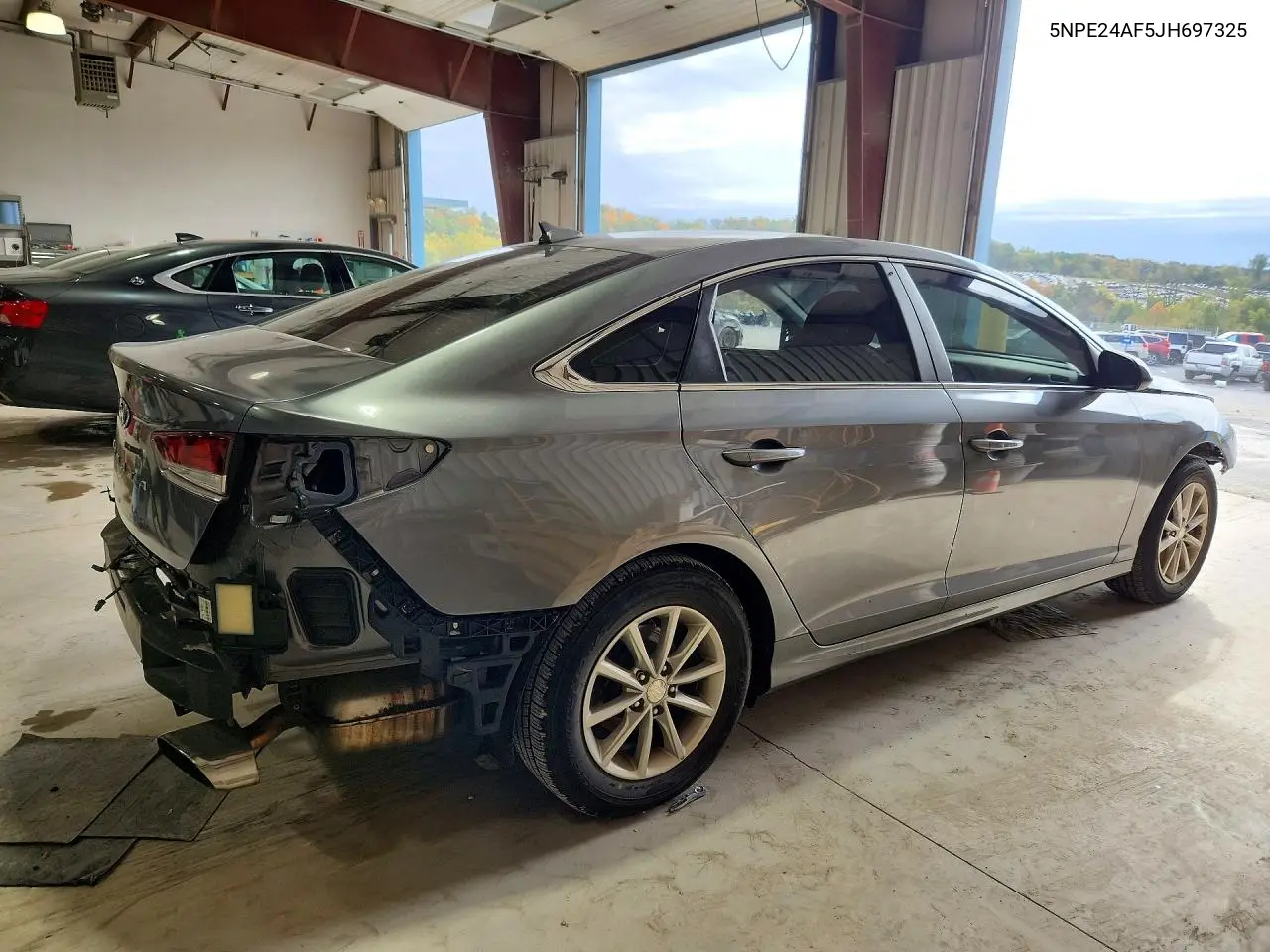 2018 HYUNDAI SONATA VIN 5NPE24AF5JH697325 — фото 3