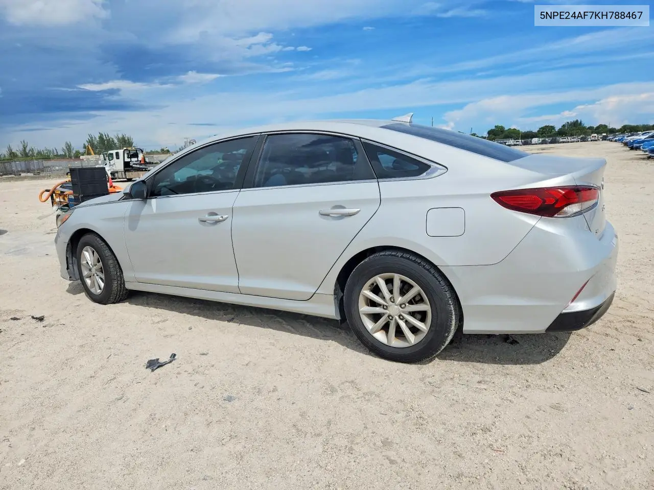 2019 HYUNDAI SONATA VIN 5NPE24AF7KH788467 — фото 2