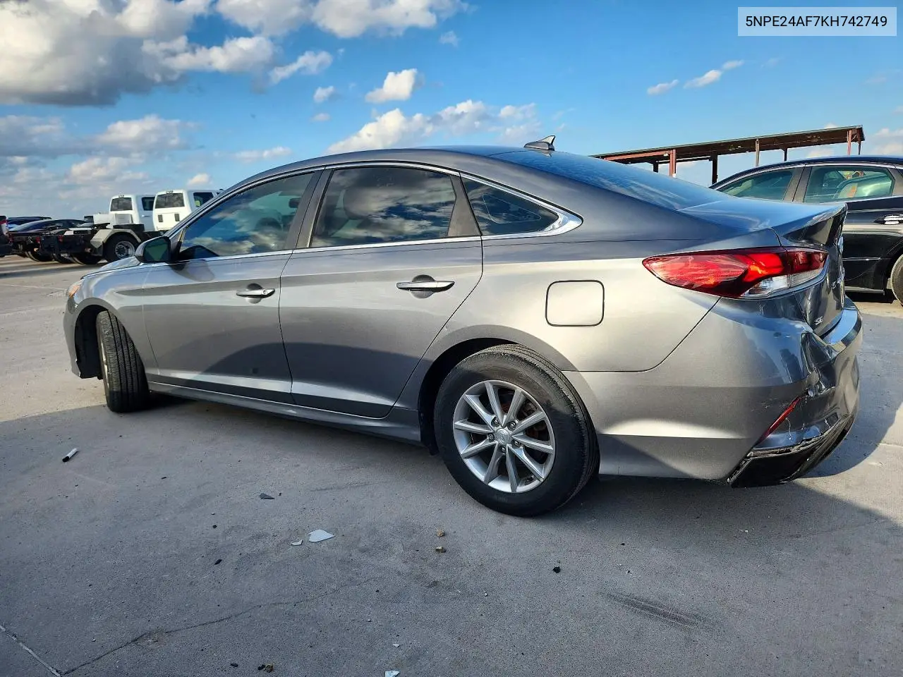 2019 HYUNDAI SONATA VIN 5NPE24AF7KH742749 — фото 2