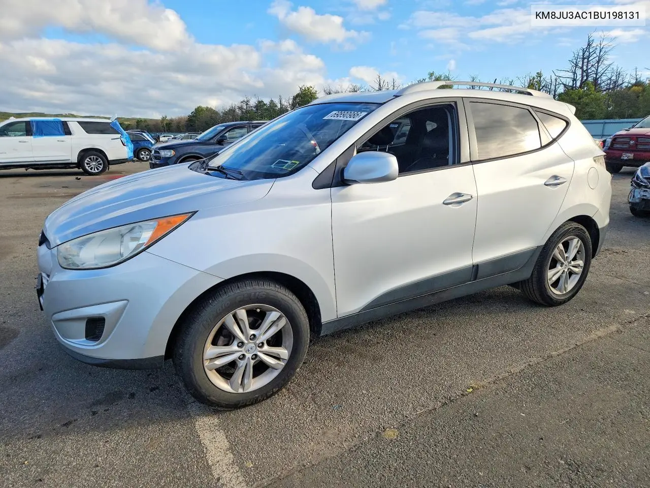 HYUNDAI TUCSON 2011, VIN KM8JU3AC1BU198131