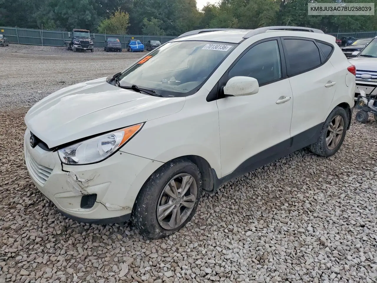 HYUNDAI TUCSON 2011, VIN KM8JU3AC7BU258039