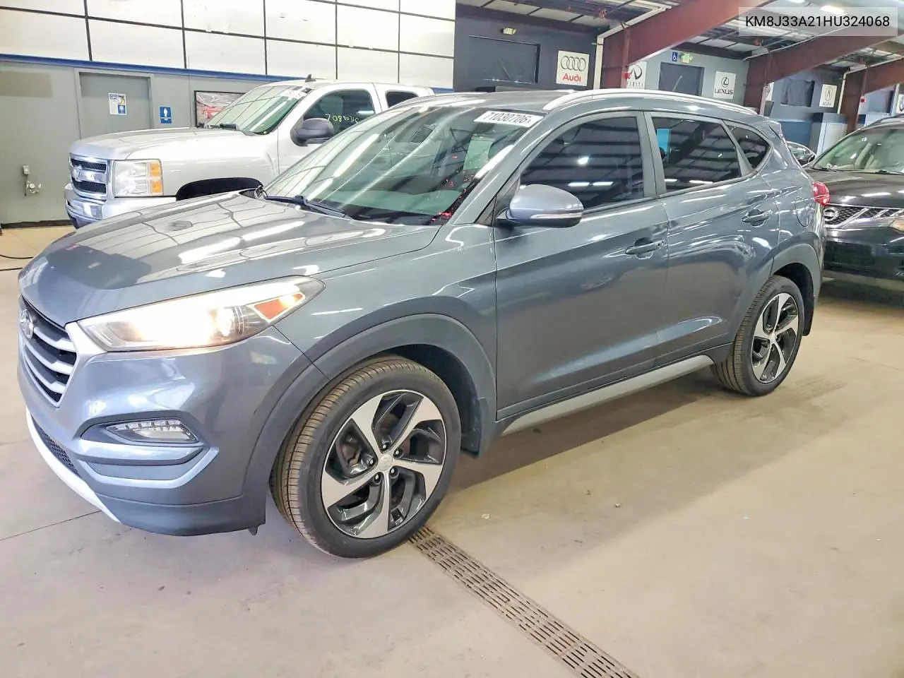 HYUNDAI TUCSON 2017, VIN KM8J33A21HU324068