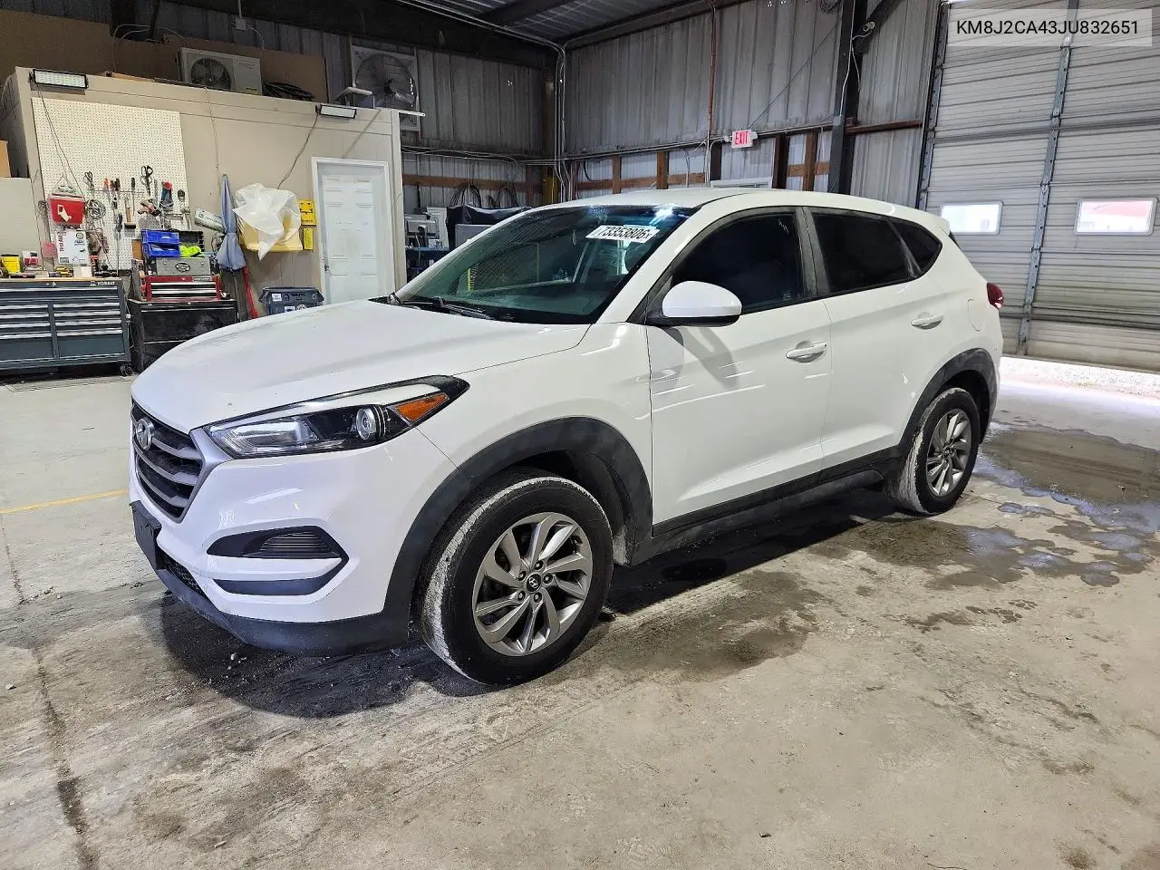 HYUNDAI TUCSON 2018, VIN KM8J2CA43JU832651