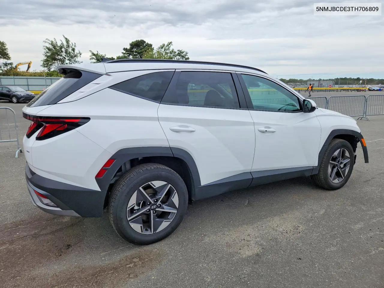 2026 HYUNDAI TUCSON VIN 5NMJBCDE3TH706809 — фото 3