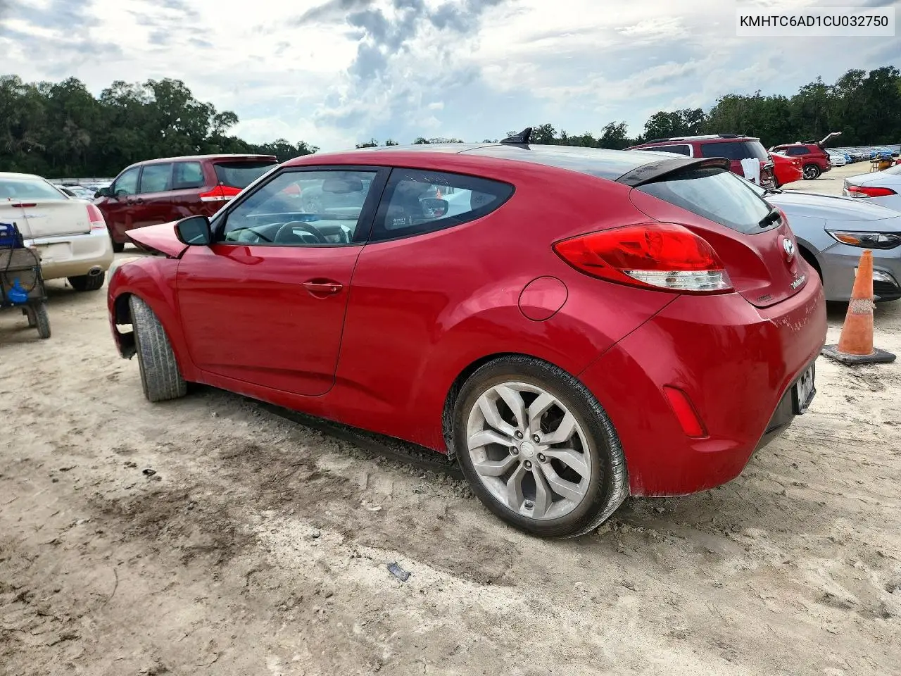 2012 HYUNDAI VELOSTER VIN KMHTC6AD1CU032750 — фото 2