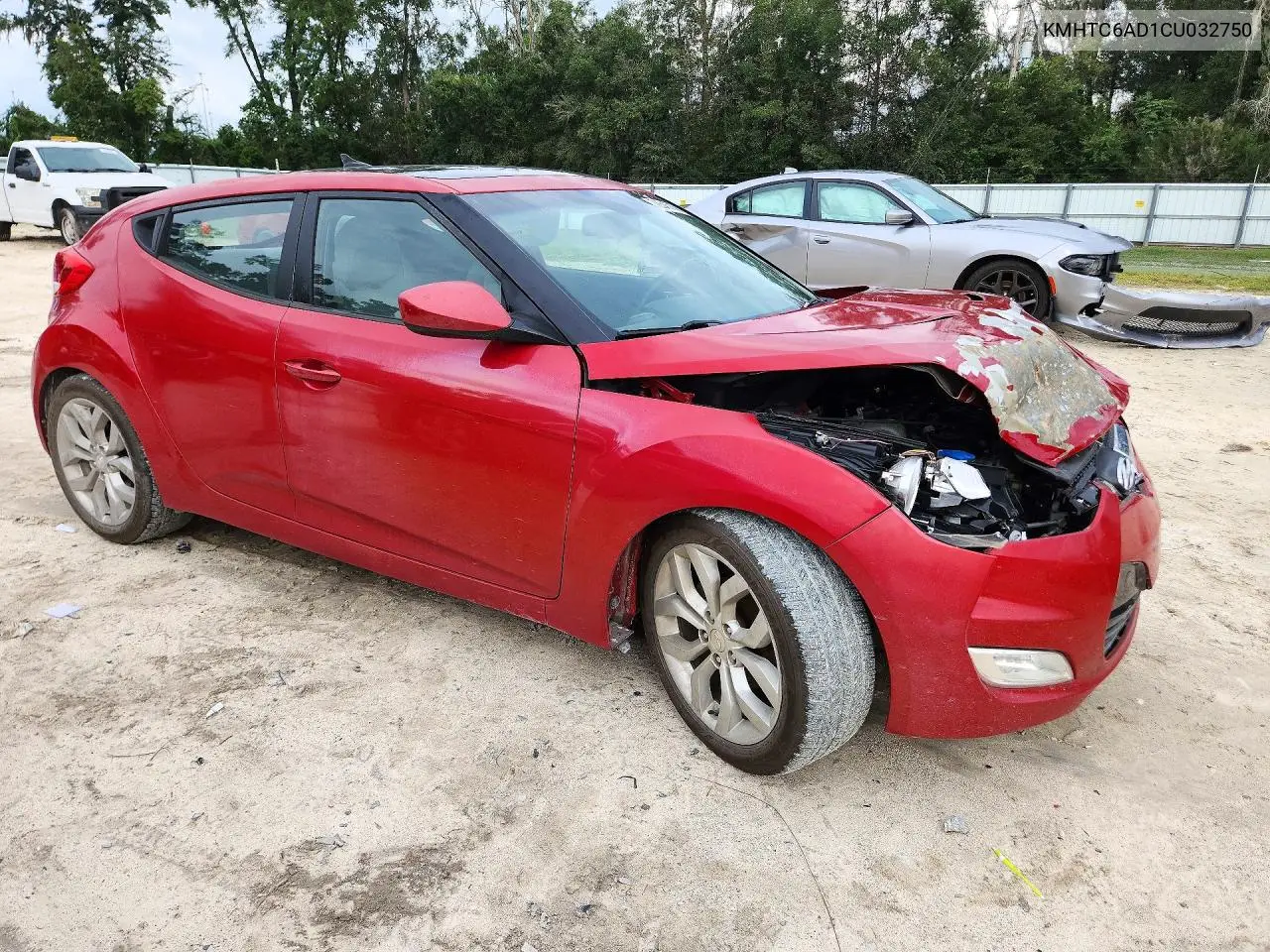 2012 HYUNDAI VELOSTER VIN KMHTC6AD1CU032750 — фото 4