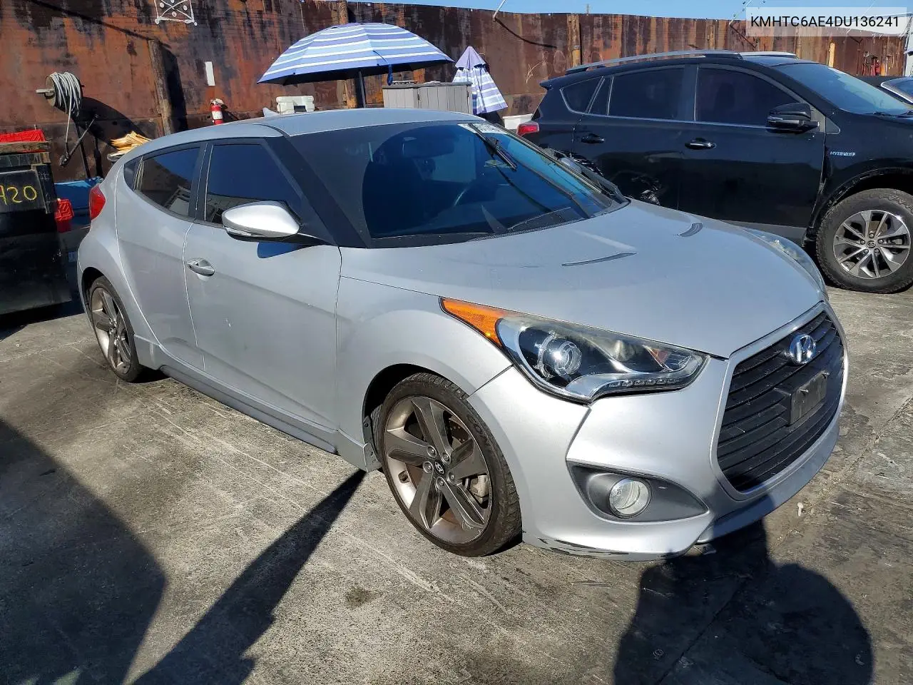 2013 HYUNDAI VELOSTER VIN KMHTC6AE4DU136241 — фото 4