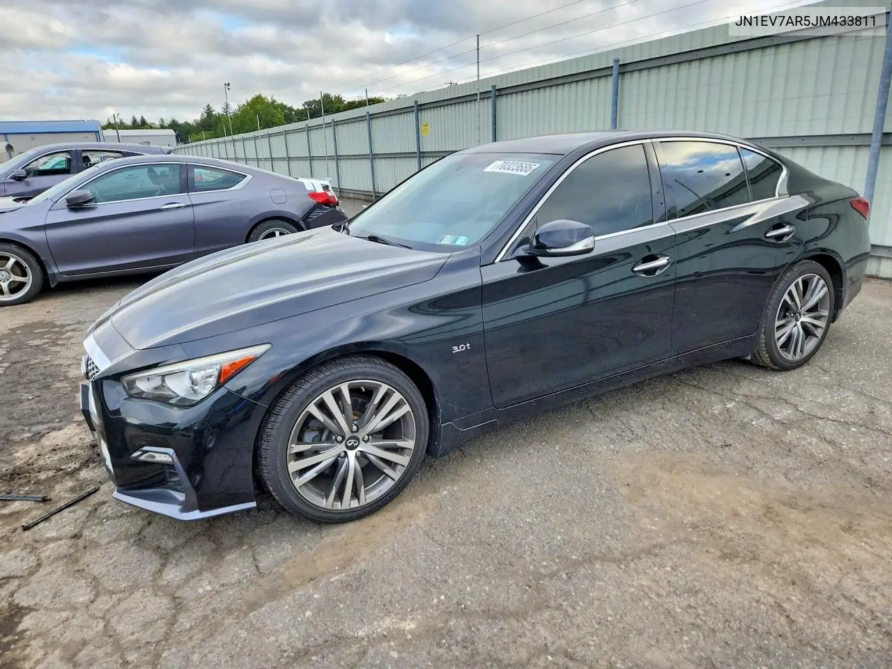 INFINITI Q50 2018, VIN JN1EV7AR5JM433811