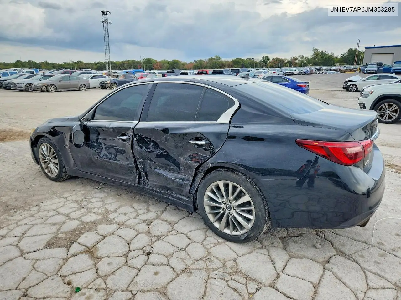 2018 INFINITI Q50 VIN JN1EV7AP6JM353285 — фото 2