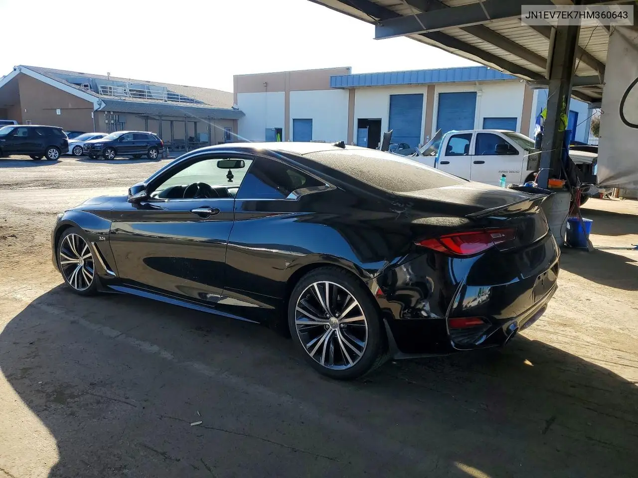 2017 INFINITI Q60 VIN JN1EV7EK7HM360643 — фото 2