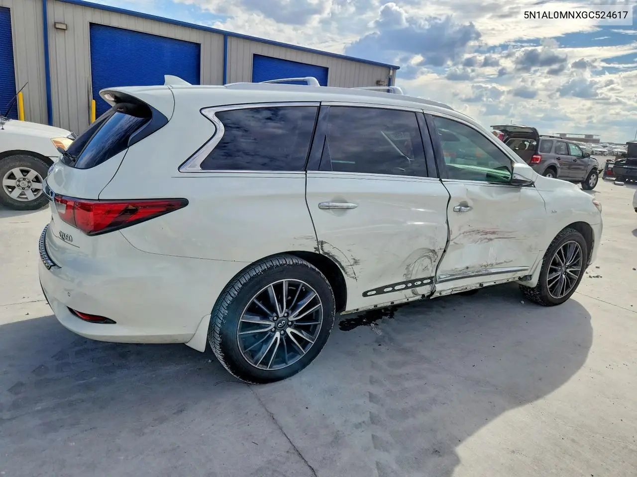 2016 INFINITI QX60 VIN 5N1AL0MNXGC524617 — фото 3