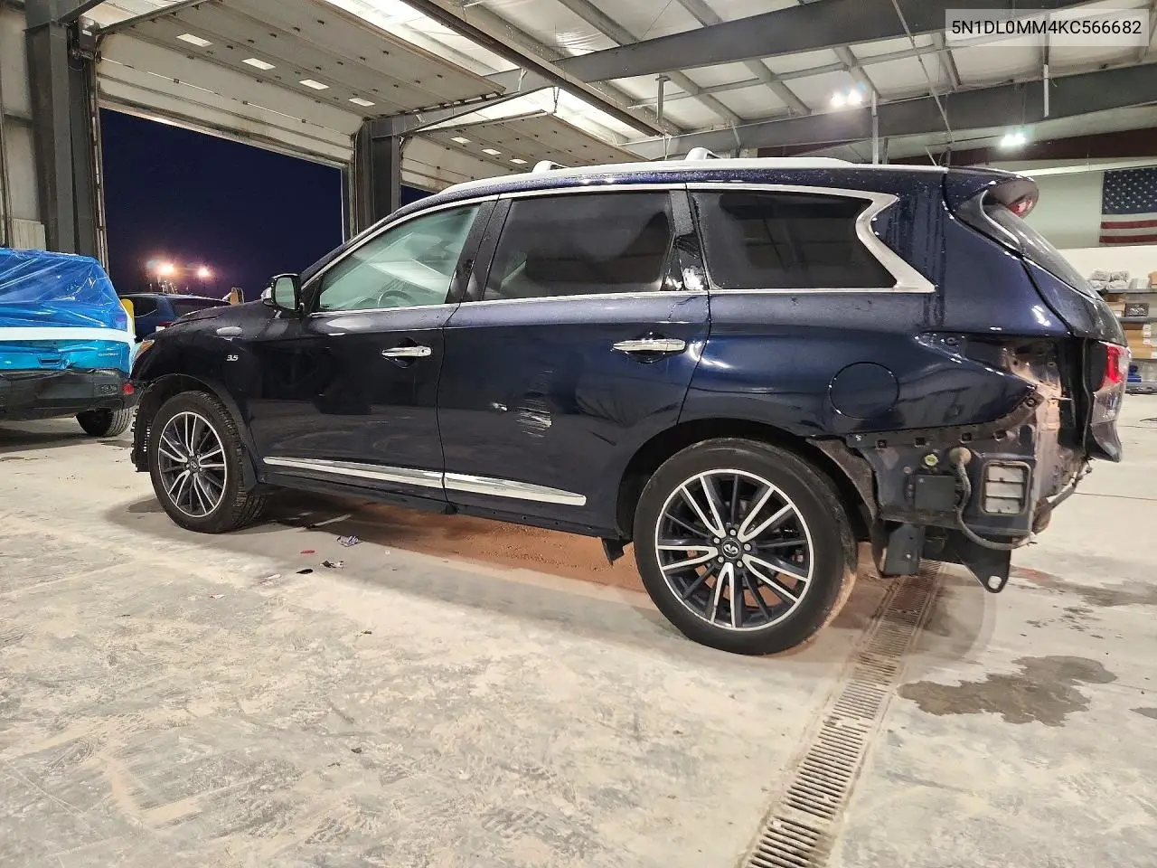 2019 INFINITI QX60 VIN 5N1DL0MM4KC566682 — фото 2