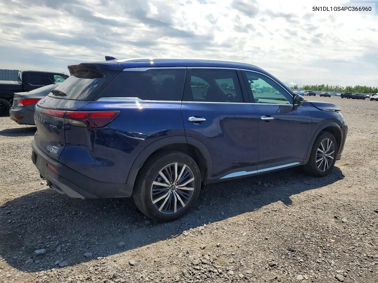 2023 INFINITI QX60 VIN 5N1DL1GS4PC366960 — фото 3