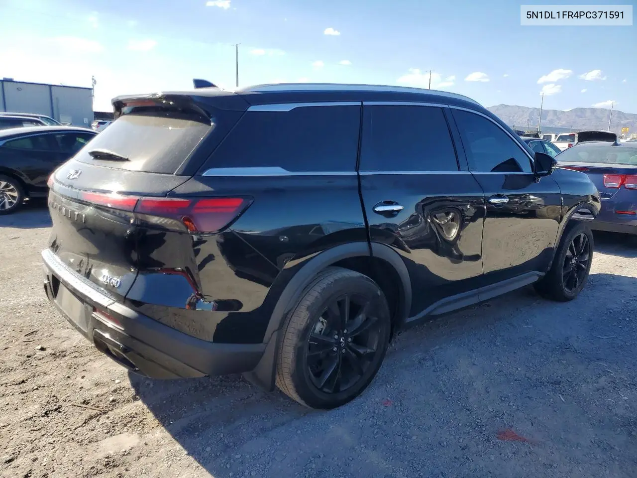 2023 INFINITI QX60 VIN 5N1DL1FR4PC371591 — фото 3