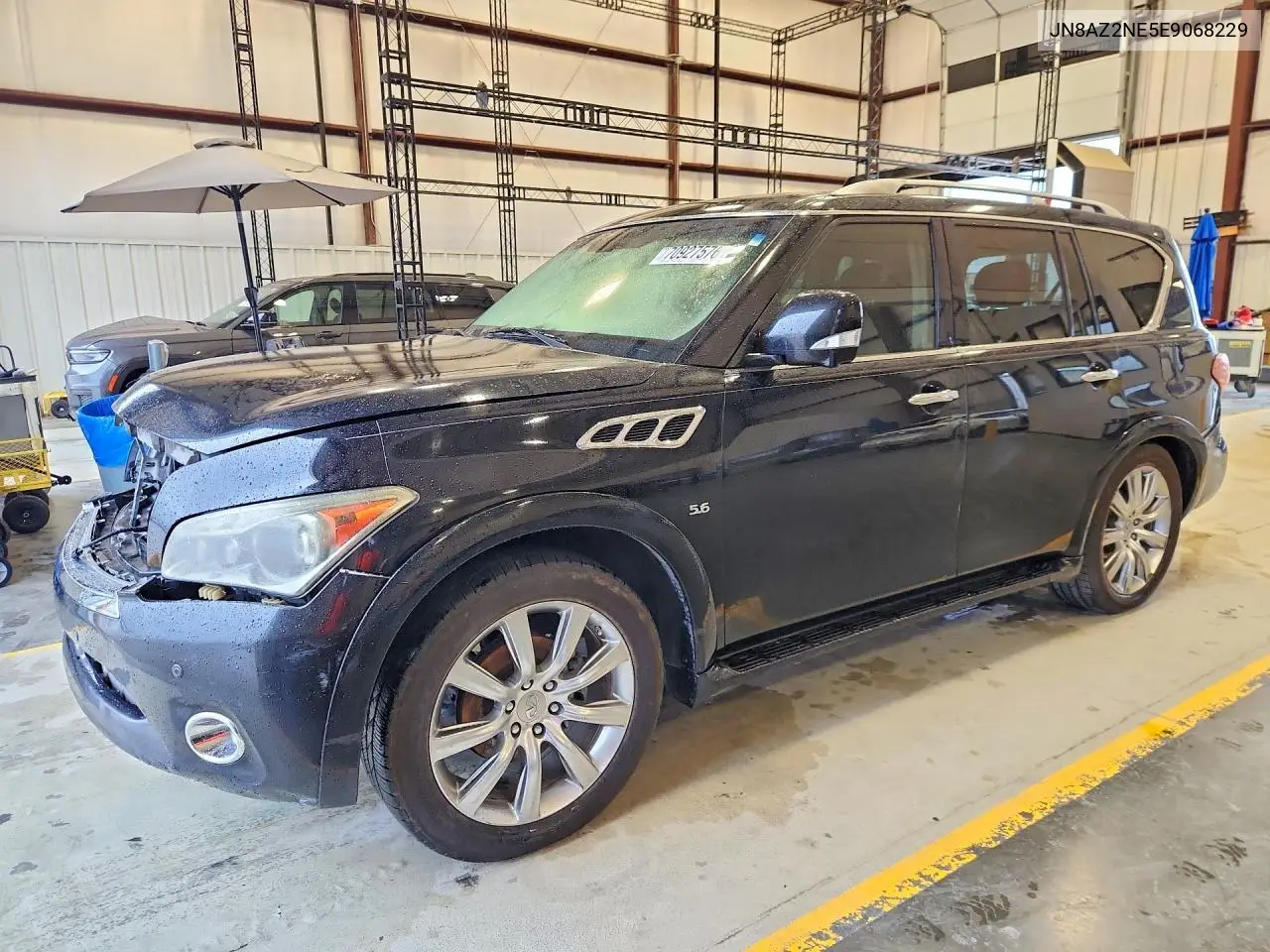 INFINITI QX80 2014, VIN JN8AZ2NE5E9068229