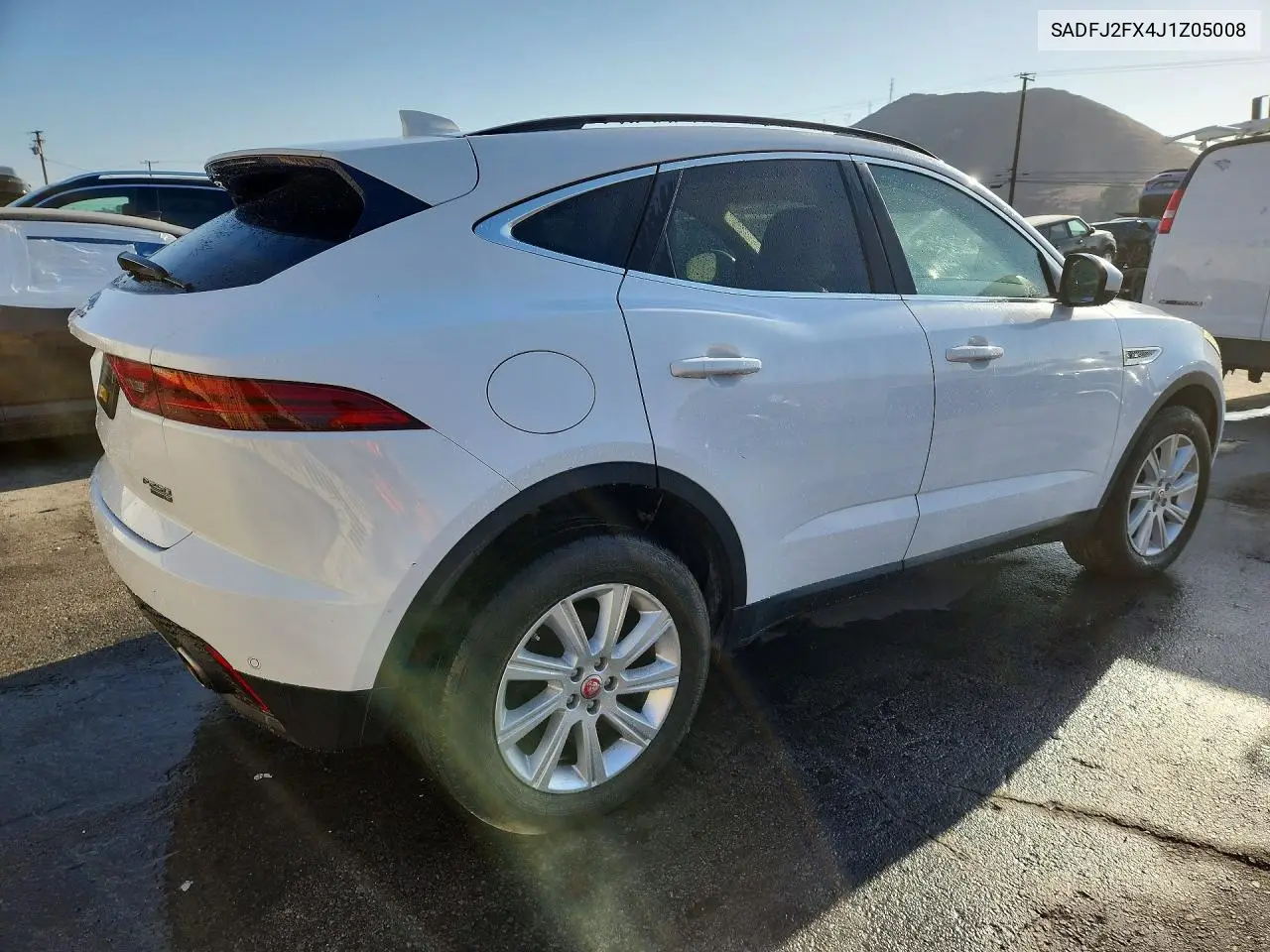 2018 JAGUAR E-PACE VIN SADFJ2FX4J1Z05008 — фото 3