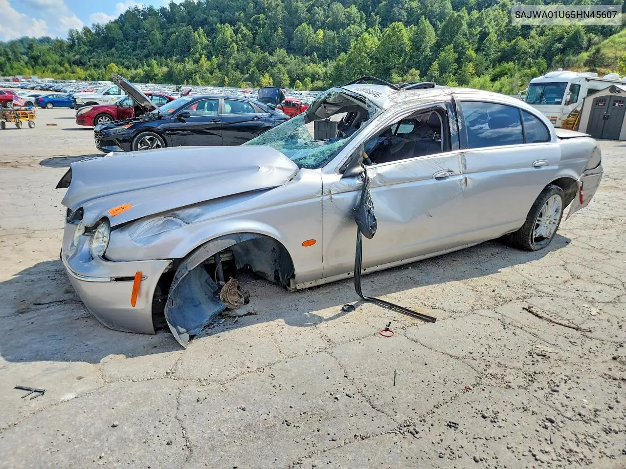 JAGUAR S-TYPE 2005, VIN SAJWA01U65HN45607