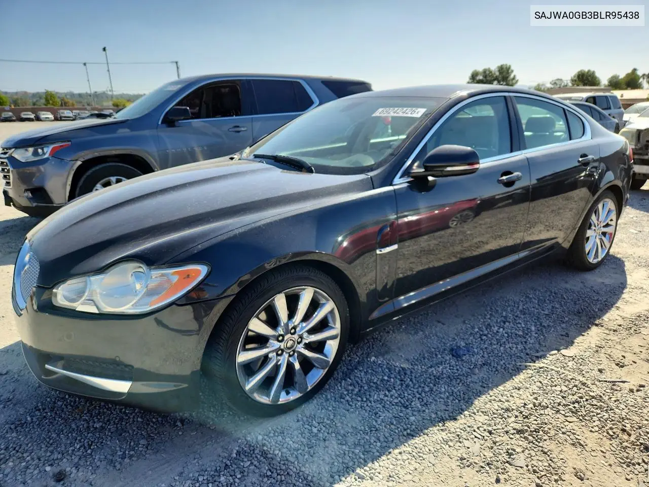 JAGUAR XF 2011, VIN SAJWA0GB3BLR95438