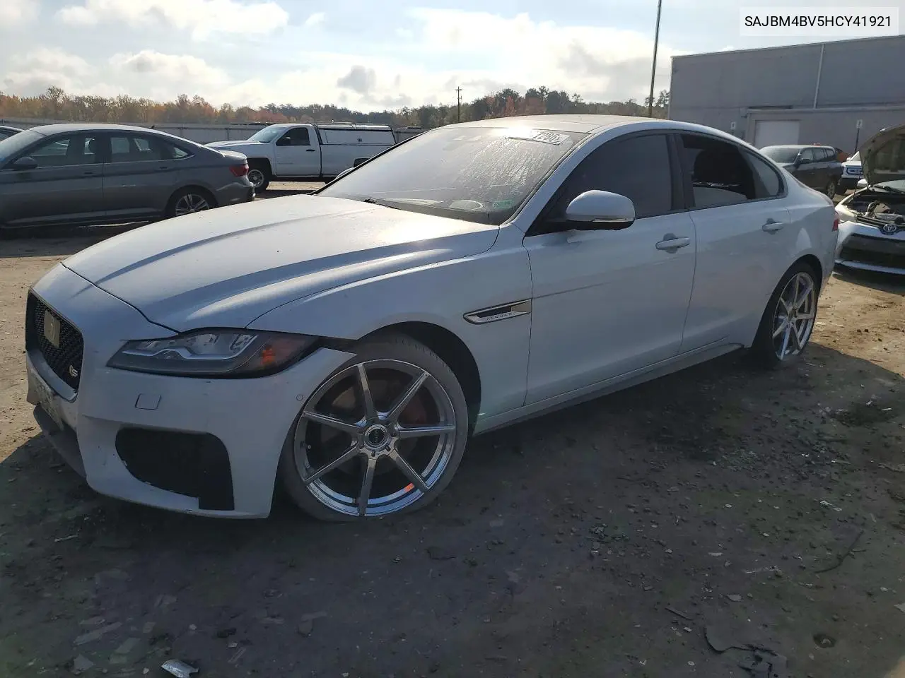 JAGUAR XF 2017, VIN SAJBM4BV5HCY41921
