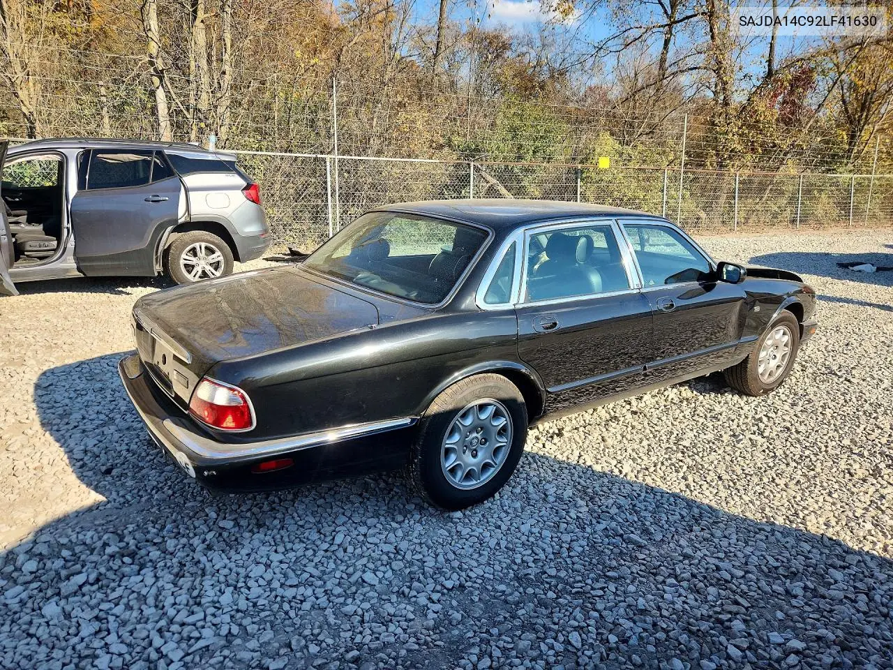 JAGUAR XJ 2002, VIN SAJDA14C92LF41630