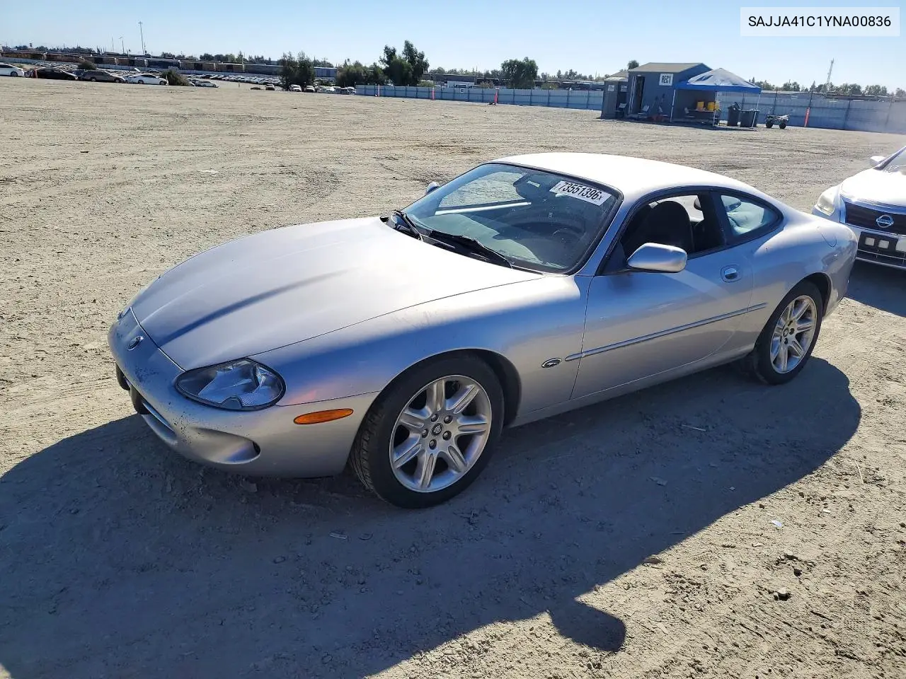 JAGUAR XK 2000, VIN SAJJA41C1YNA00836