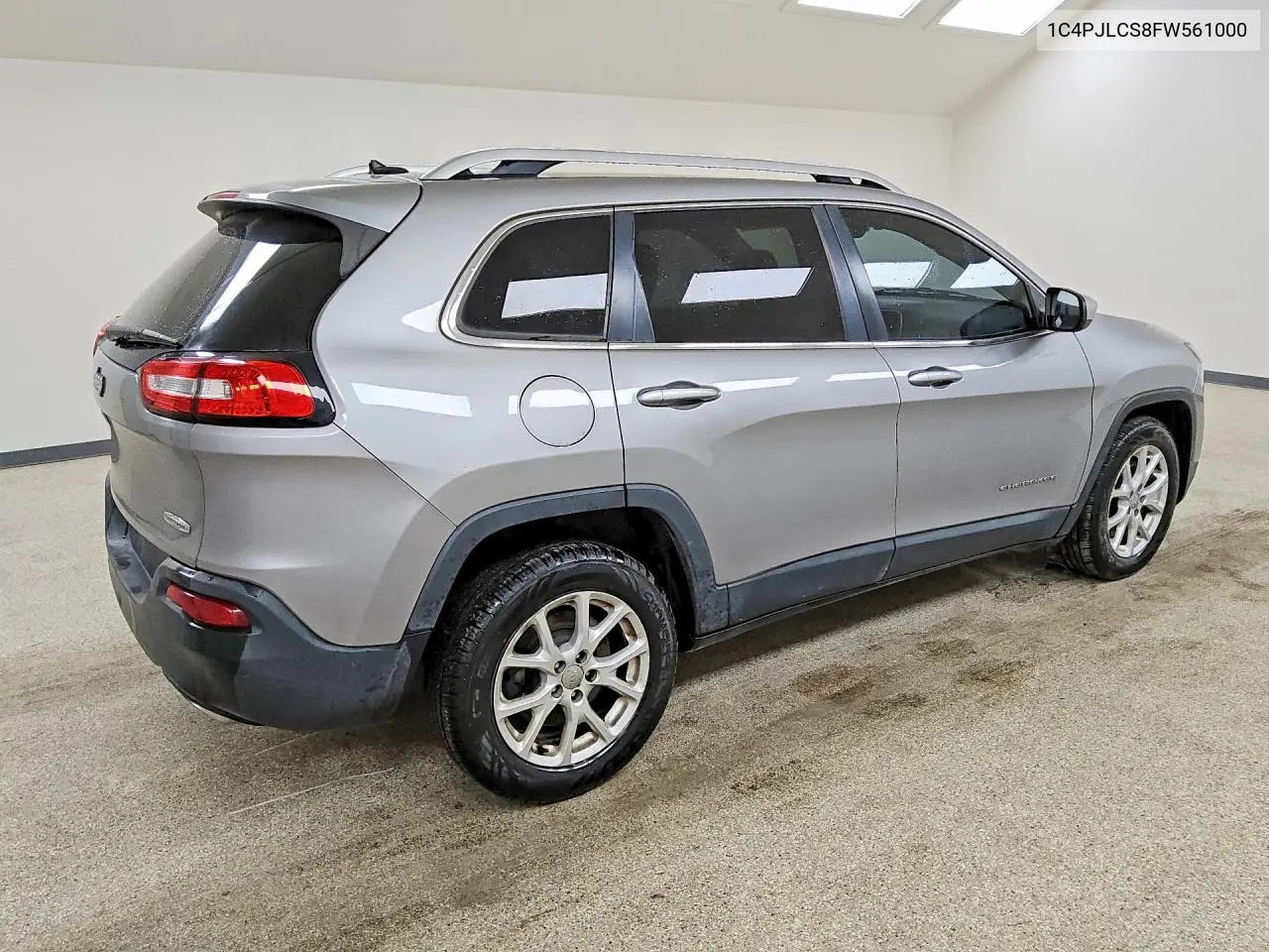 2015 JEEP CHEROKEE VIN 1C4PJLCS8FW561000 — фото 3