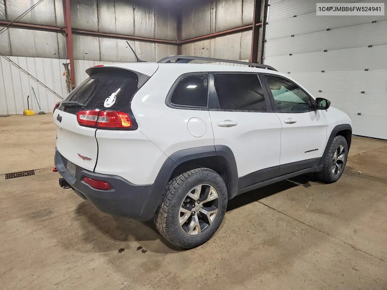 2015 JEEP CHEROKEE VIN 1C4PJMBB6FW524941 — фото 3