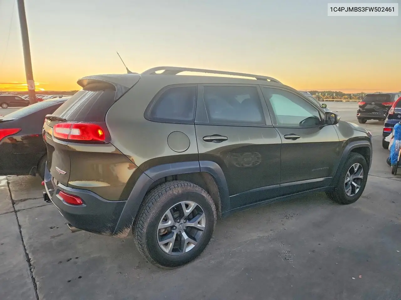 2015 JEEP CHEROKEE VIN 1C4PJMBS3FW502461 — фото 3