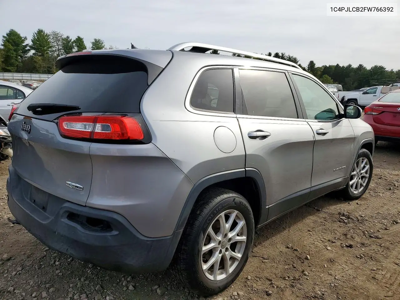 2015 JEEP CHEROKEE VIN 1C4PJLCB2FW766392 — фото 3