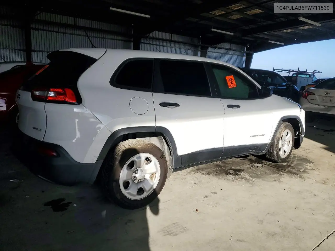 2015 JEEP CHEROKEE VIN 1C4PJLAB6FW711530 — фото 3