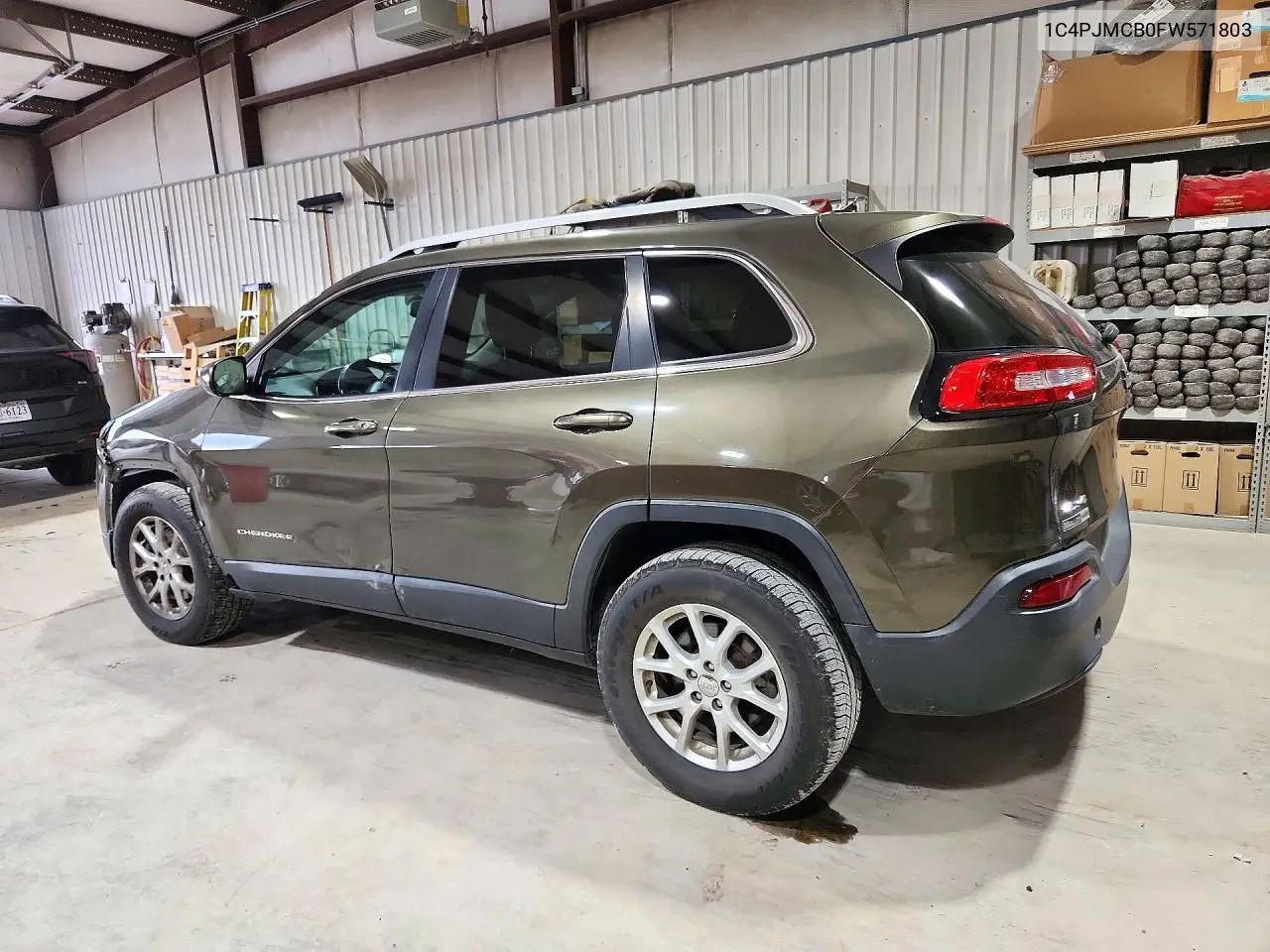 2015 JEEP CHEROKEE VIN 1C4PJMCB0FW571803 — фото 2