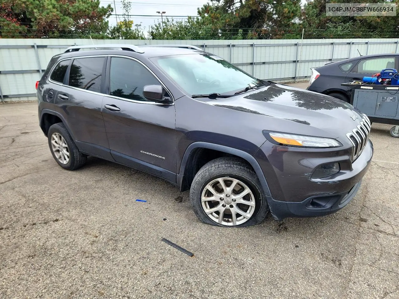 2015 JEEP CHEROKEE VIN 1C4PJMCB8FW666934 — фото 4