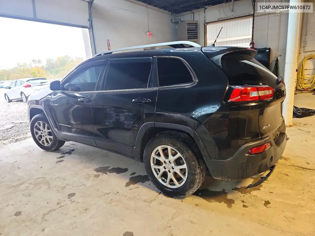 2015 JEEP CHEROKEE VIN 1C4PJMCS7FW610872 — фото 2