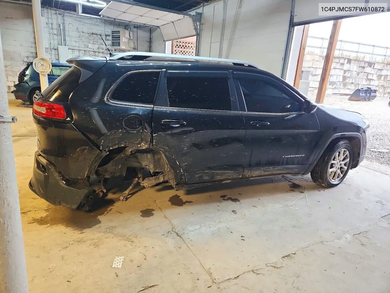 2015 JEEP CHEROKEE VIN 1C4PJMCS7FW610872 — фото 3