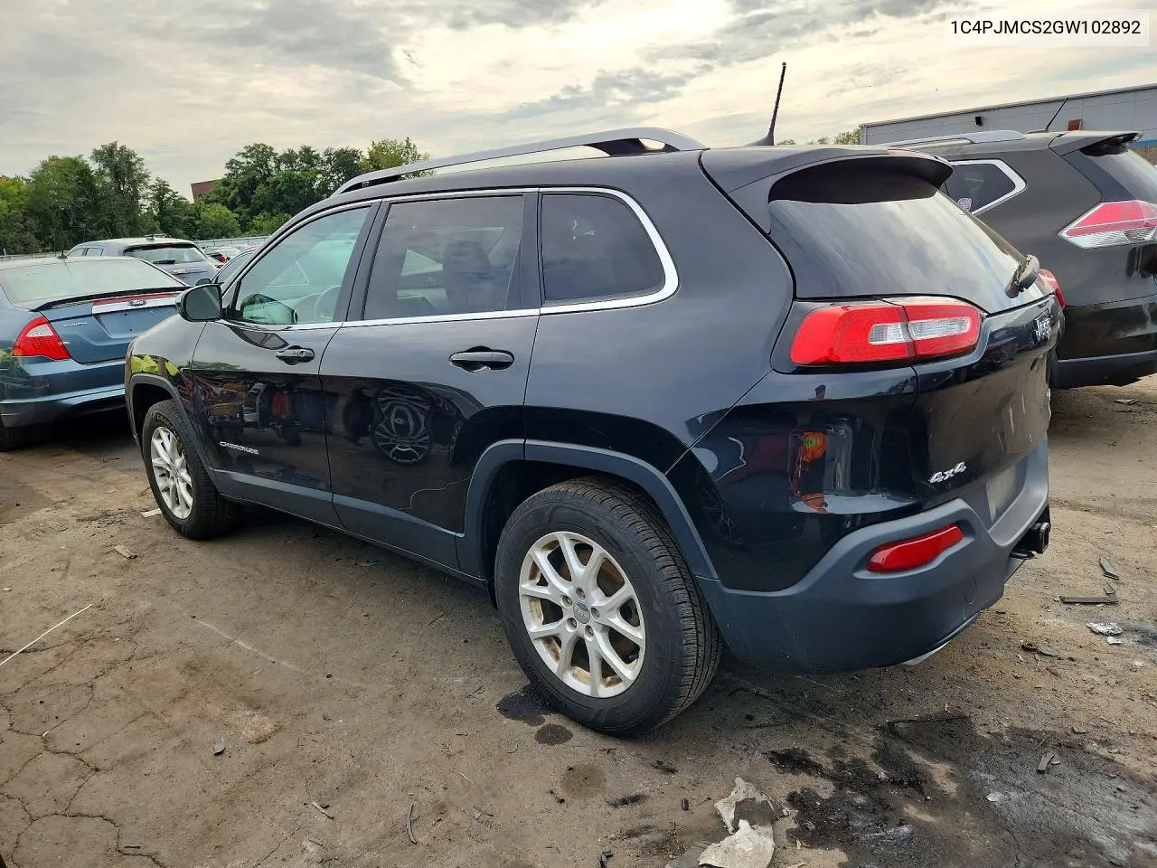 2016 JEEP CHEROKEE VIN 1C4PJMCS2GW102892 — фото 2