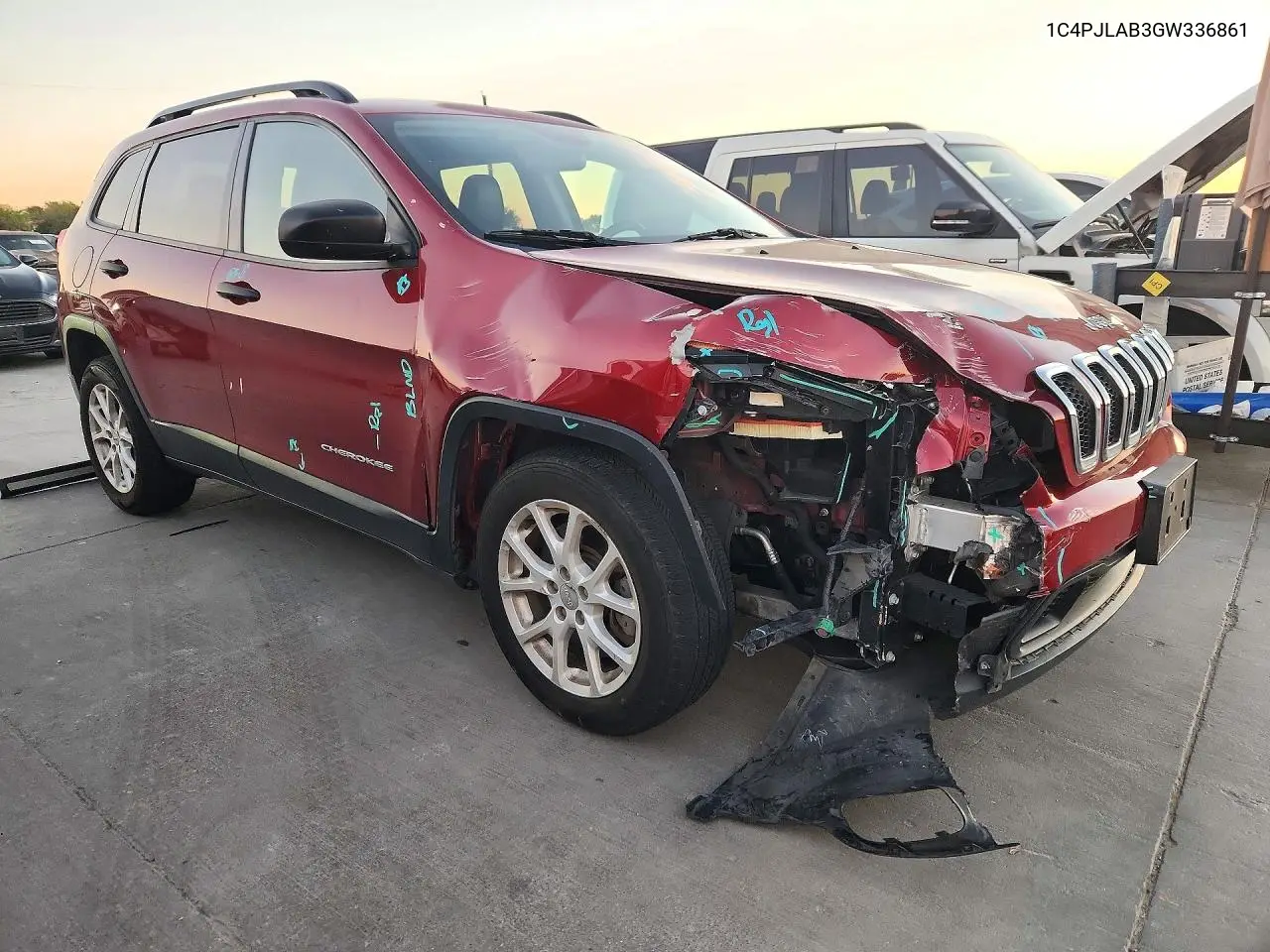 2016 JEEP CHEROKEE VIN 1C4PJLAB3GW336861 — фото 4