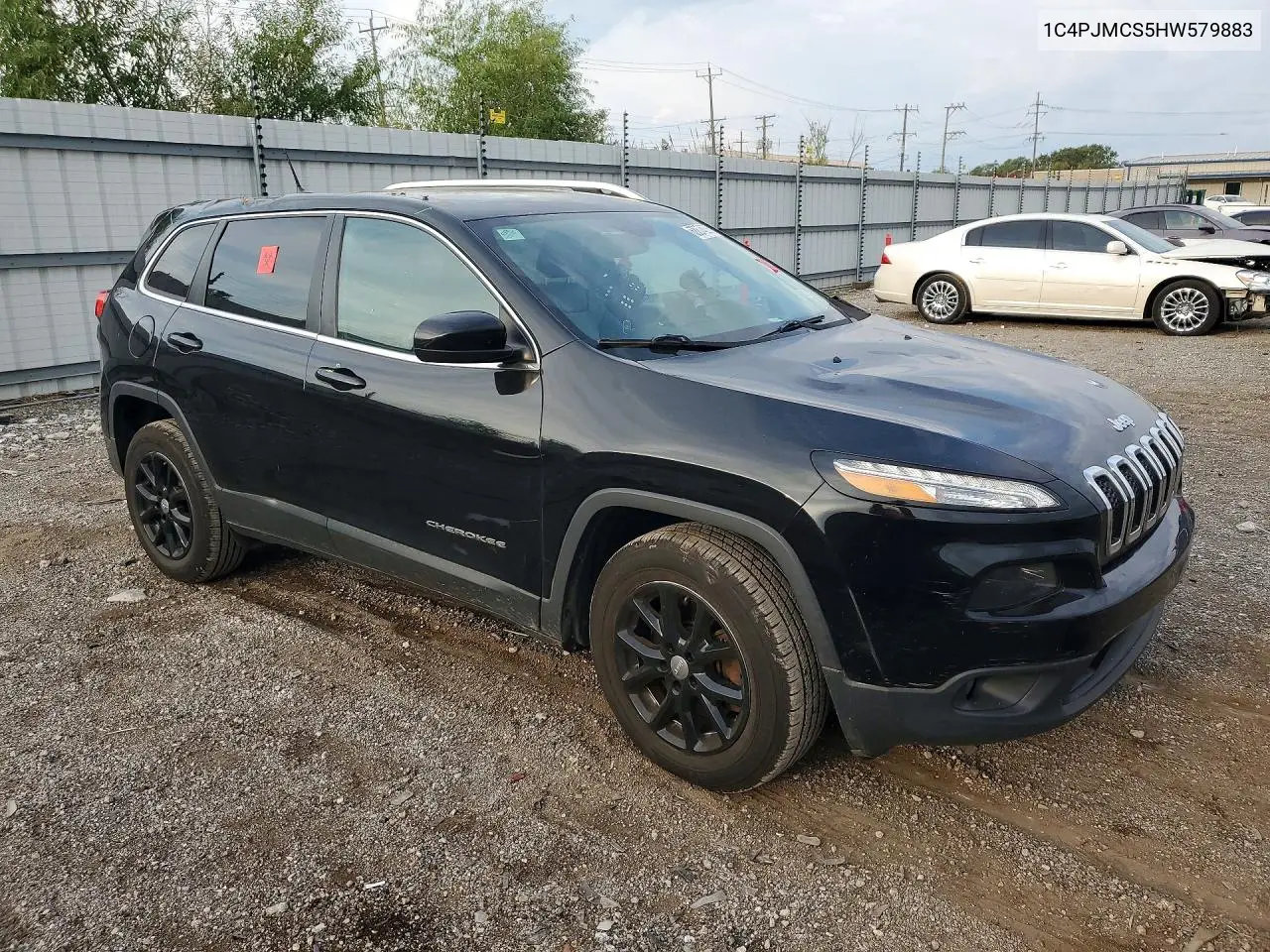 2017 JEEP CHEROKEE VIN 1C4PJMCS5HW579883 — фото 4