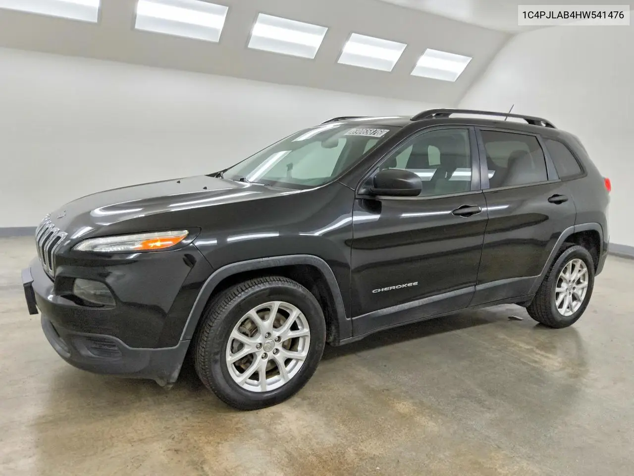 JEEP CHEROKEE 2017, VIN 1C4PJLAB4HW541476
