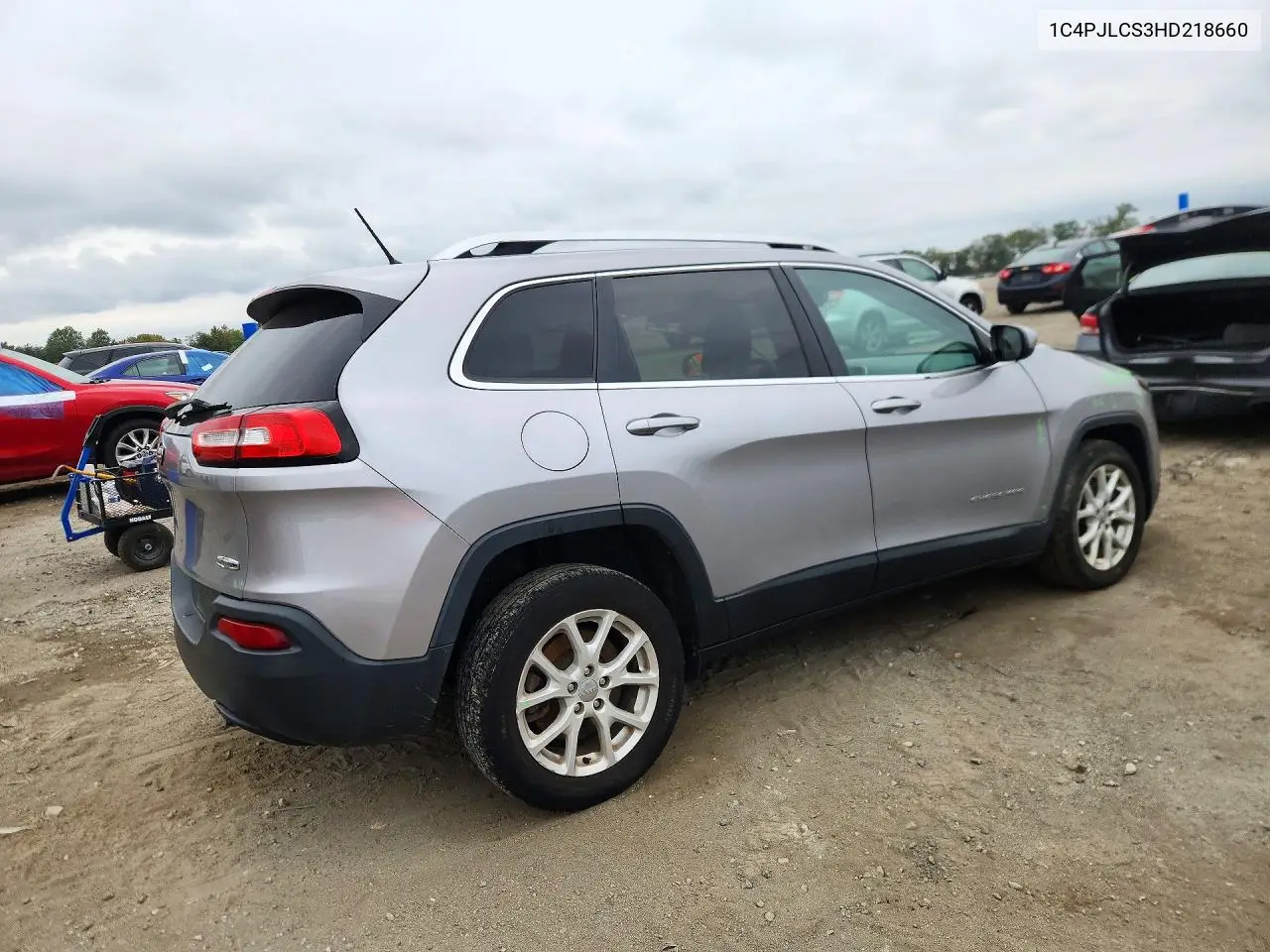 2017 JEEP CHEROKEE VIN 1C4PJLCS3HD218660 — фото 3