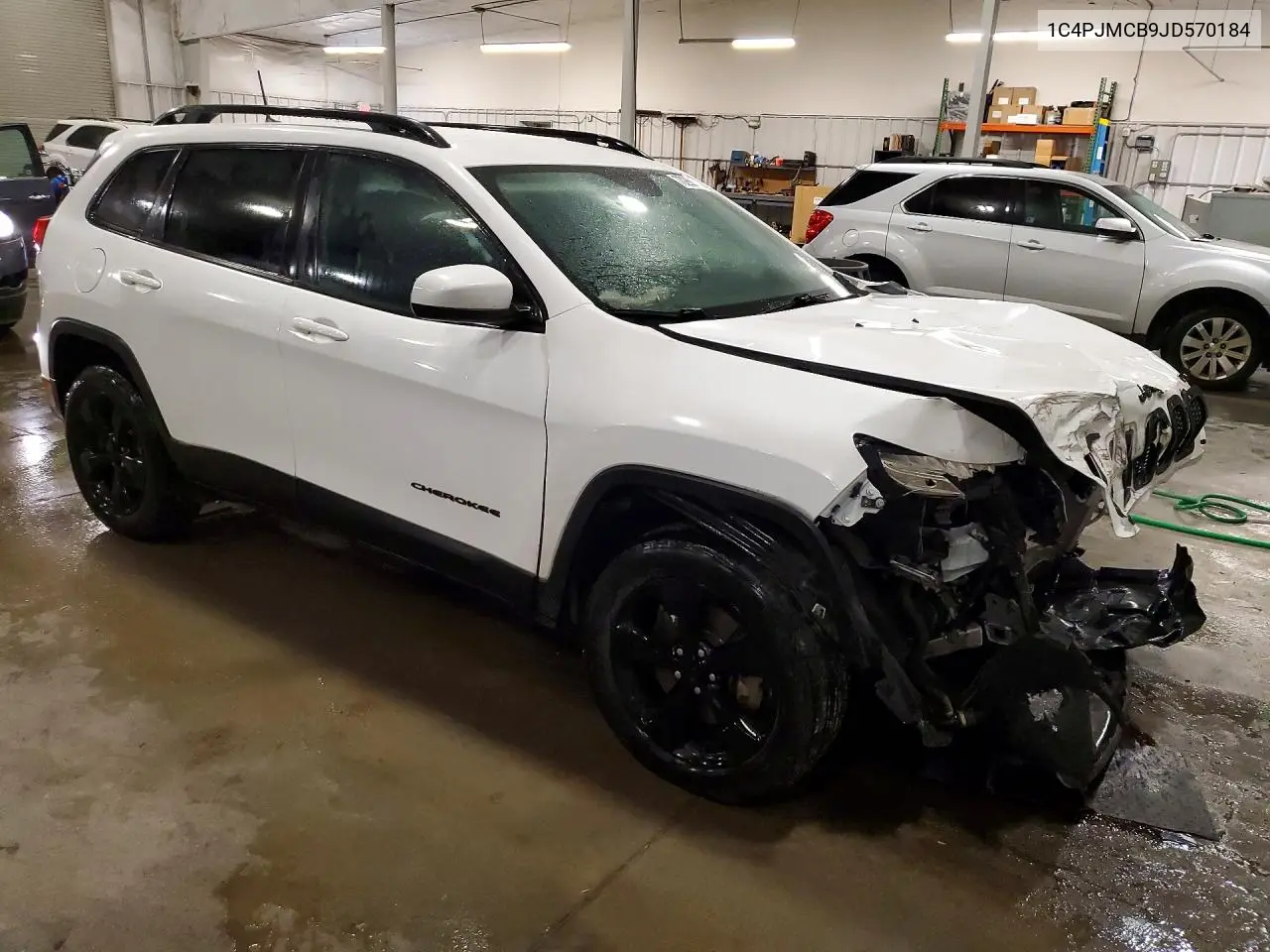 2018 JEEP CHEROKEE VIN 1C4PJMCB9JD570184 — фото 4