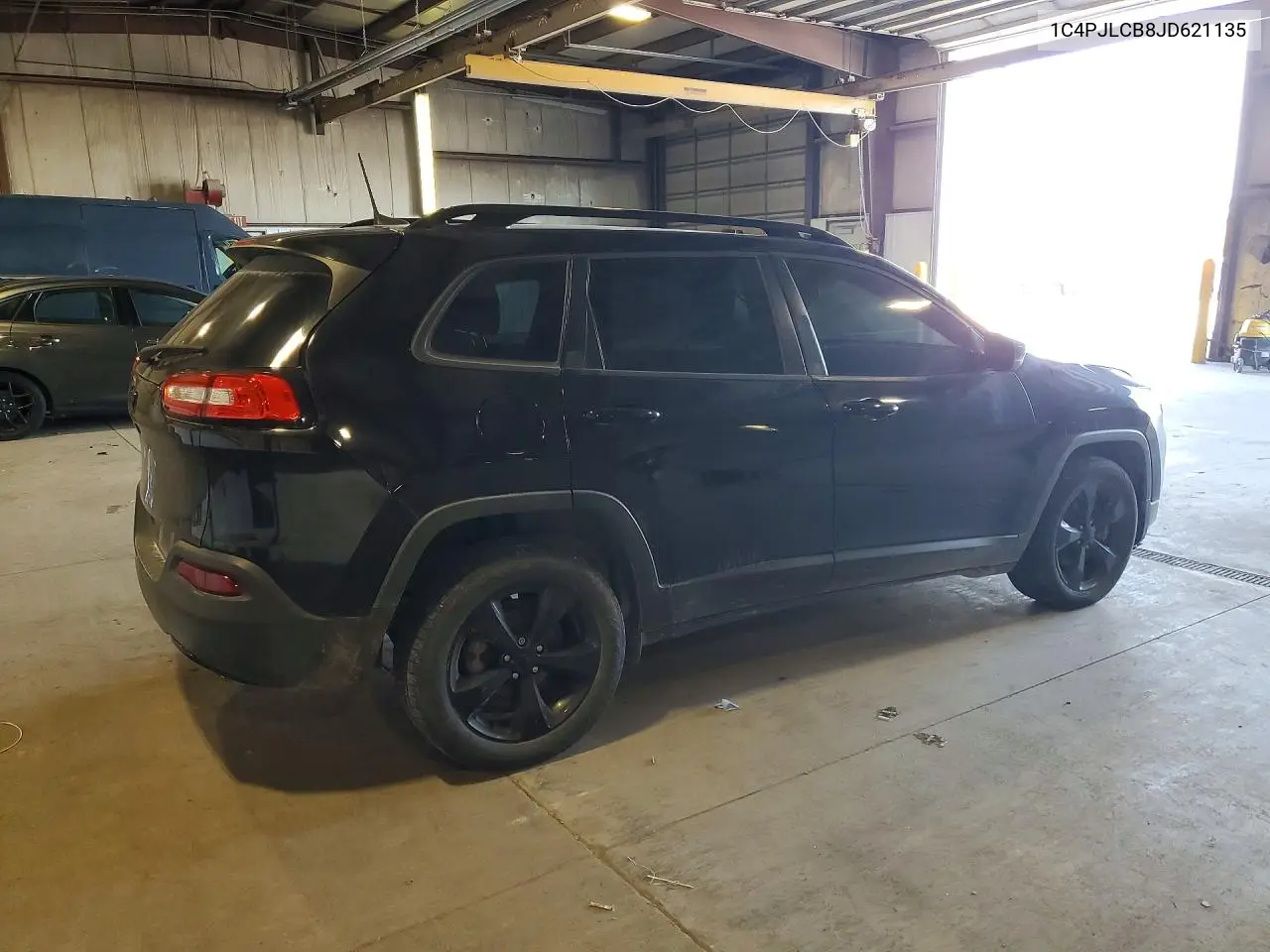 2018 JEEP CHEROKEE VIN 1C4PJLCB8JD621135 — фото 3