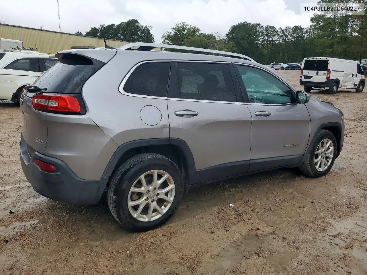 2018 JEEP CHEROKEE VIN 1C4PJLLB2JD540227 — фото 3