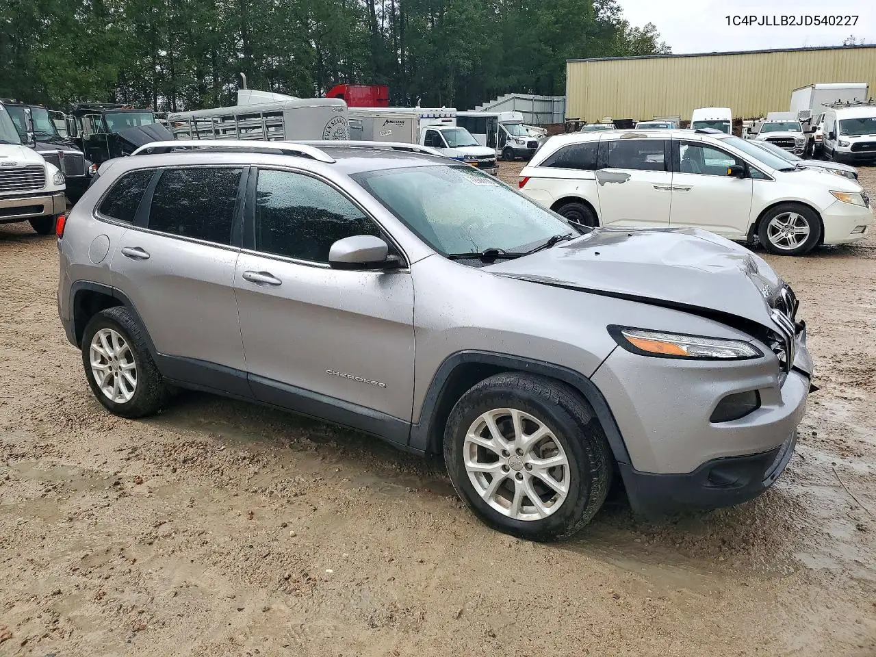 2018 JEEP CHEROKEE VIN 1C4PJLLB2JD540227 — фото 4