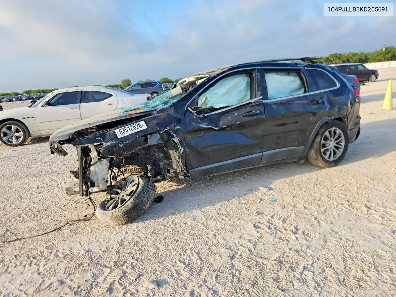 JEEP CHEROKEE 2019, VIN 1C4PJLLB5KD205691