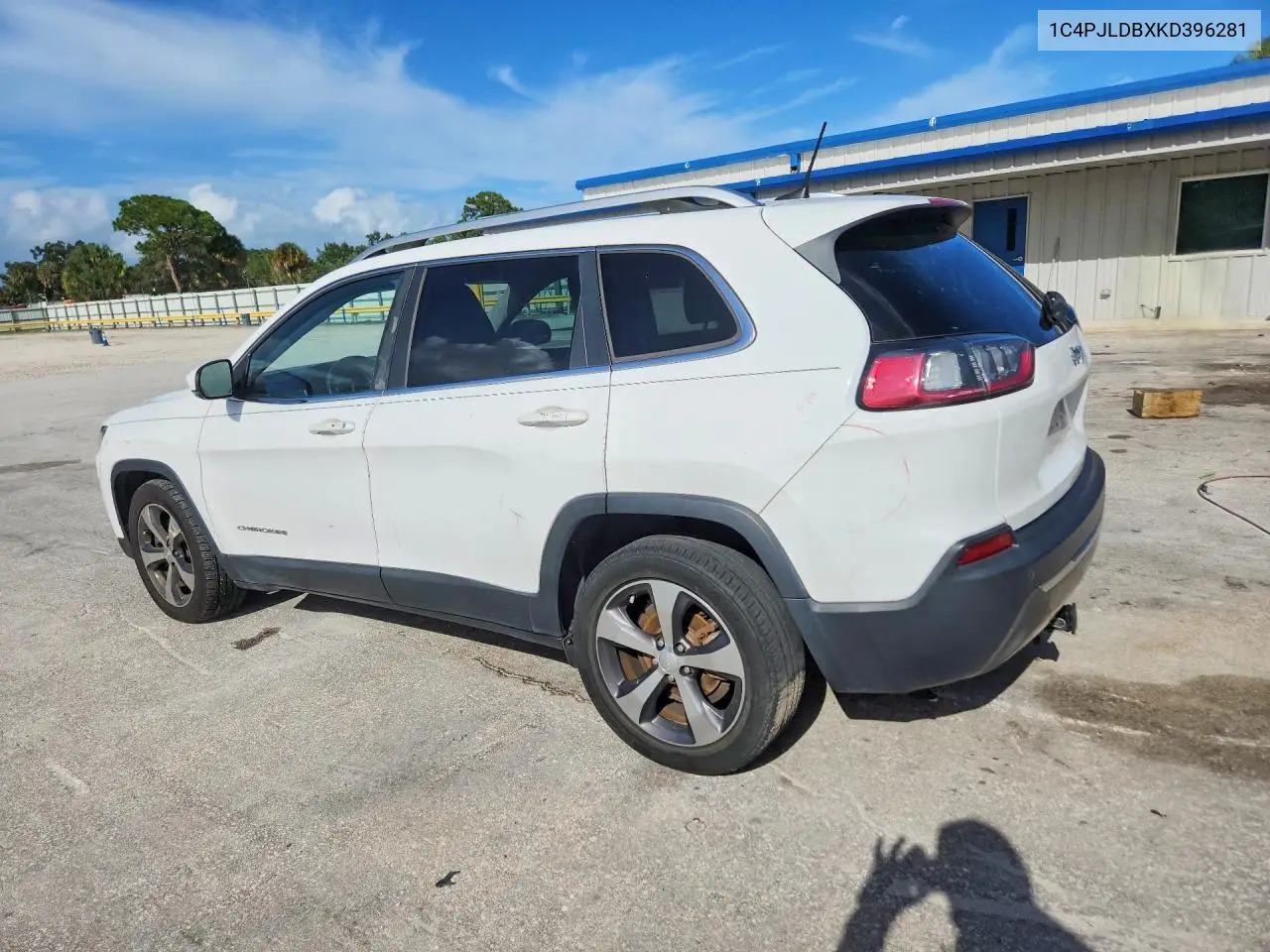 2019 JEEP CHEROKEE VIN 1C4PJLDBXKD396281 — фото 2