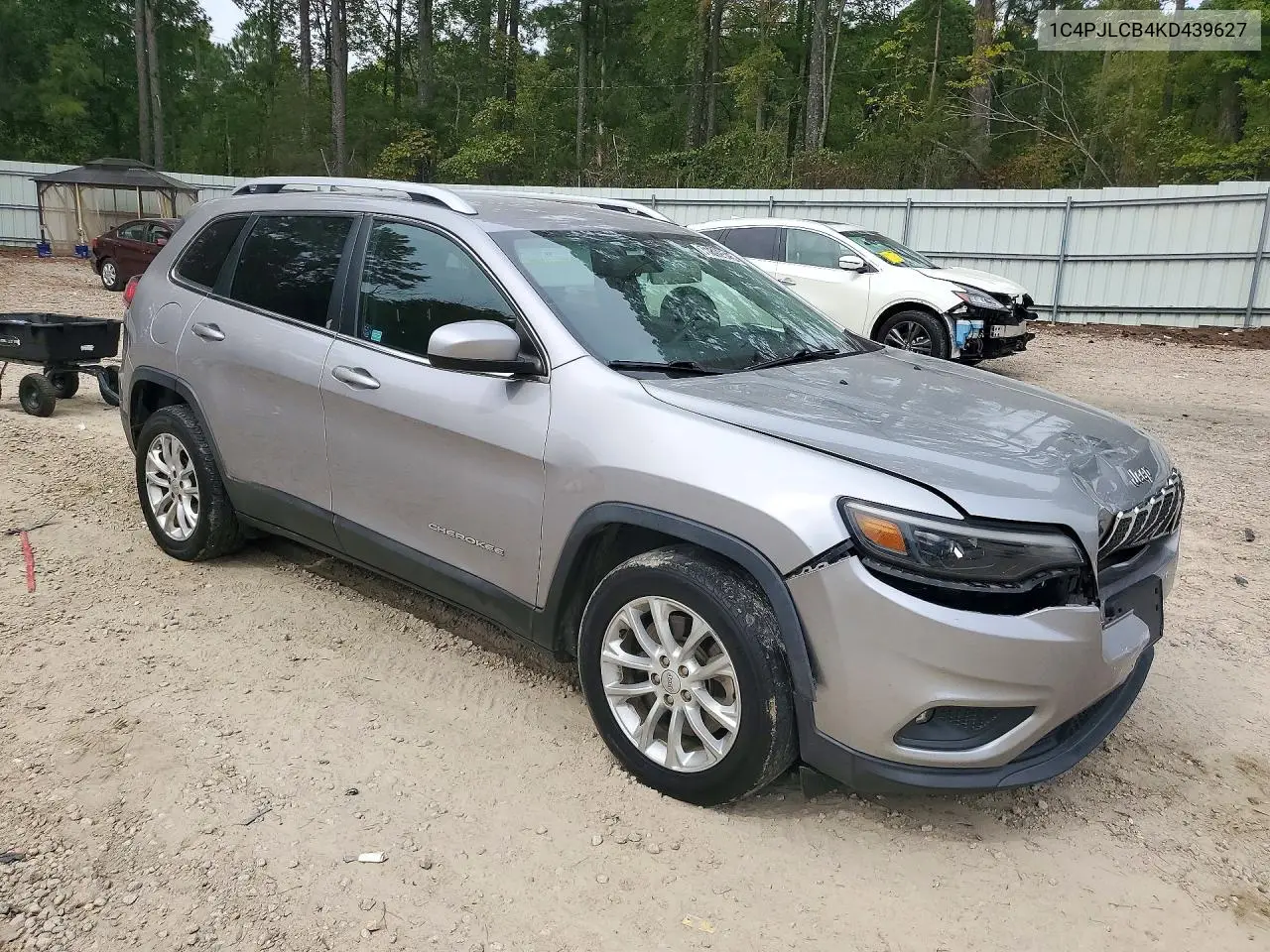 2019 JEEP CHEROKEE VIN 1C4PJLCB4KD439627 — фото 4