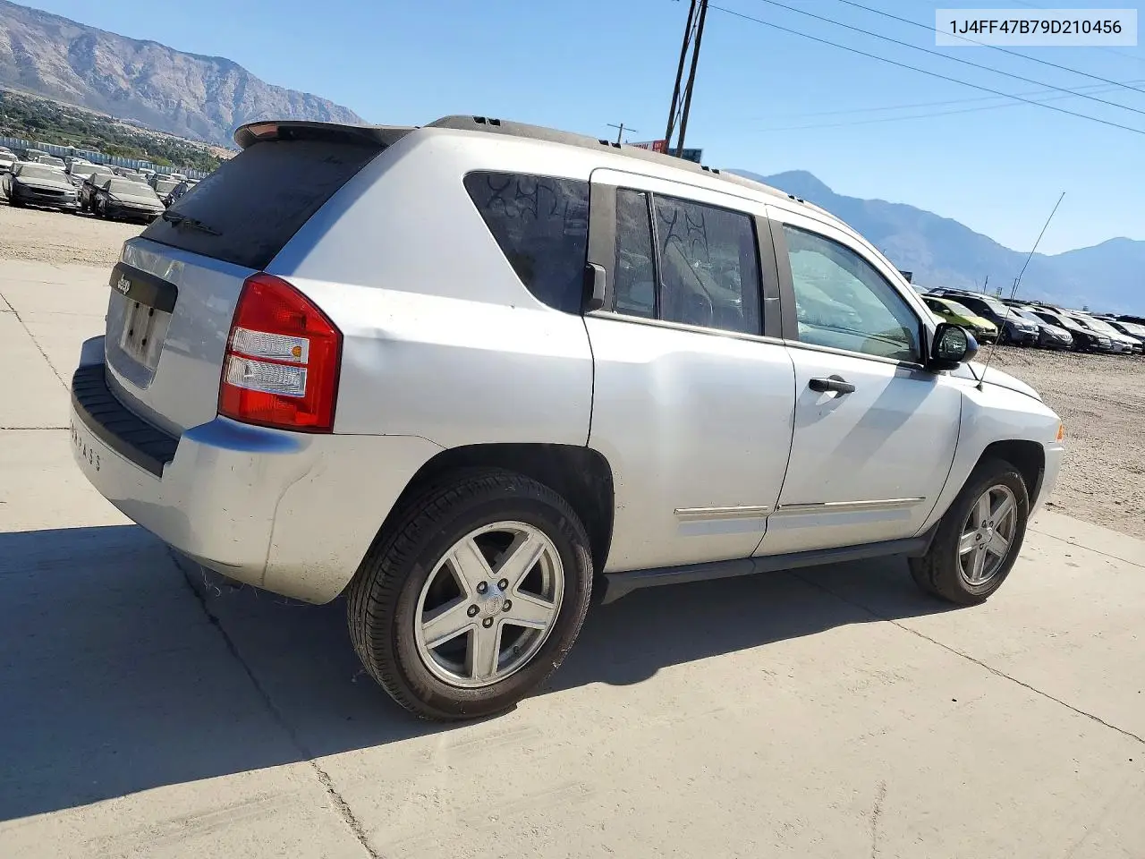 2009 JEEP COMPASS VIN 1J4FF47B79D210456 — фото 3
