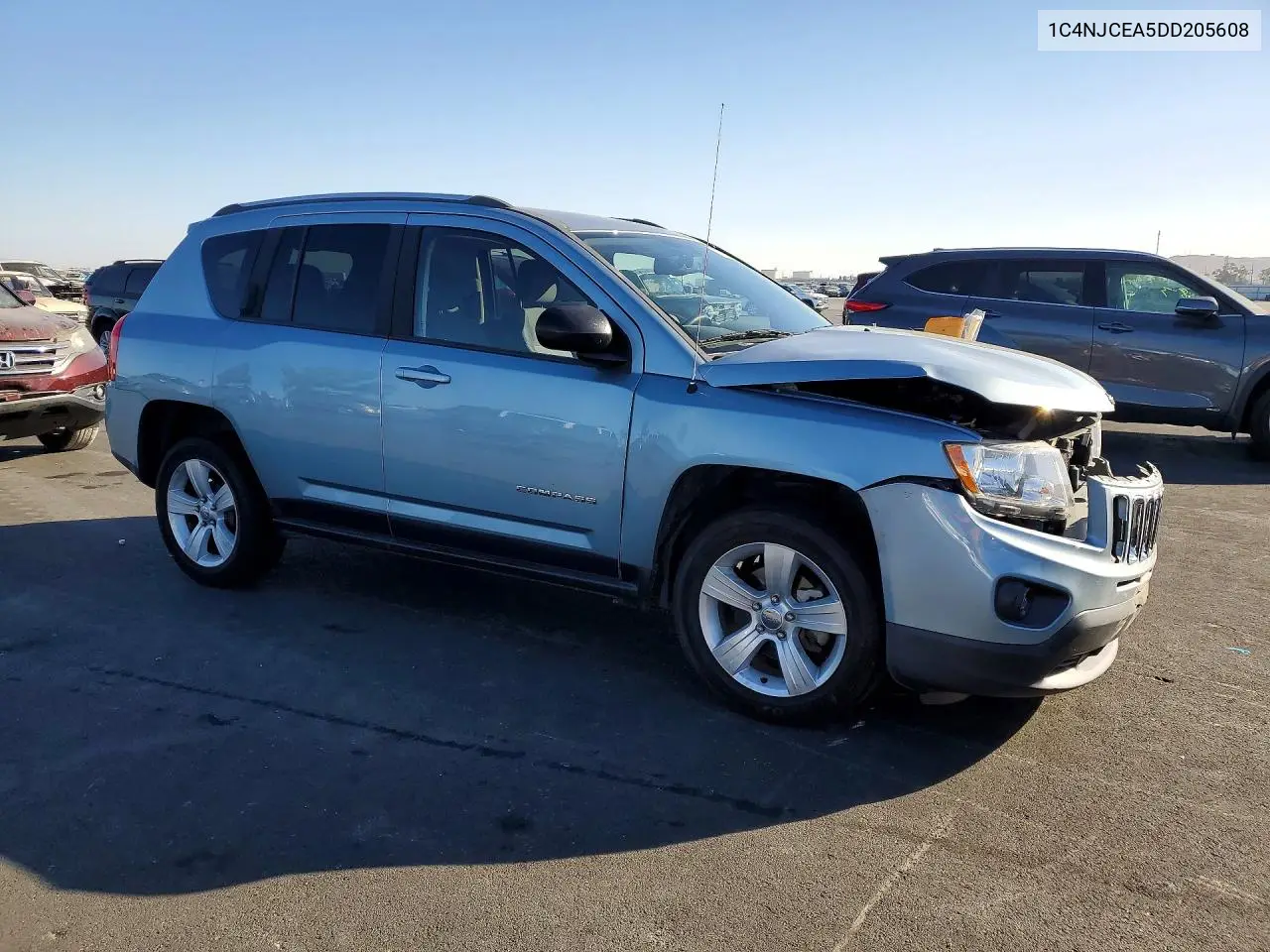 2013 JEEP COMPASS VIN 1C4NJCEA5DD205608 — фото 4