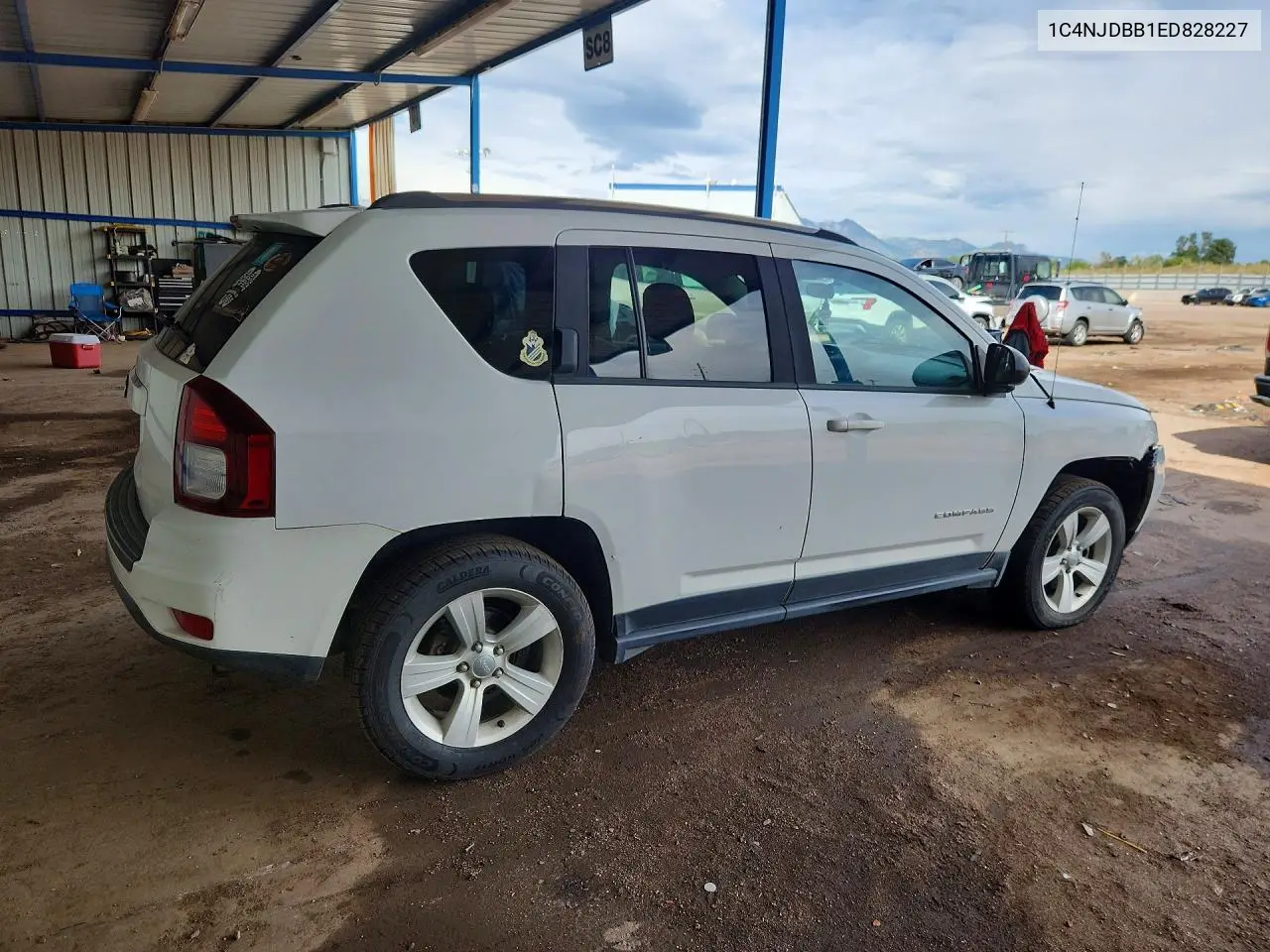 2014 JEEP COMPASS VIN 1C4NJDBB1ED828227 — фото 3